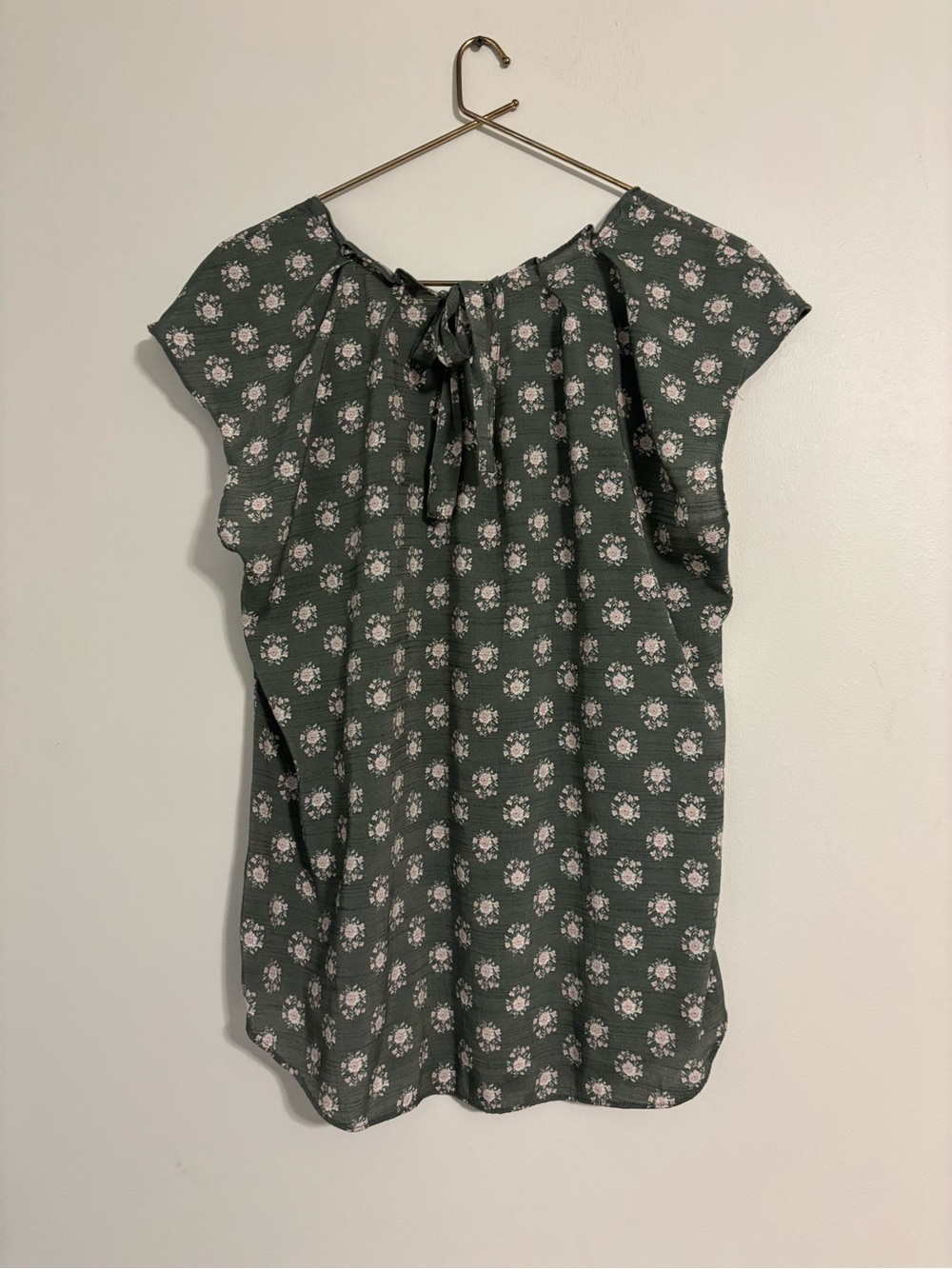 LC Lauren Conrad Women’s Floral Blouse - Size Large - Green/Pink - Picture 6 of 16